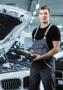 Automobil-Mechatroniker/in EFZ