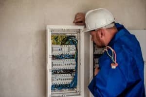 Elektroingenieur/in FH